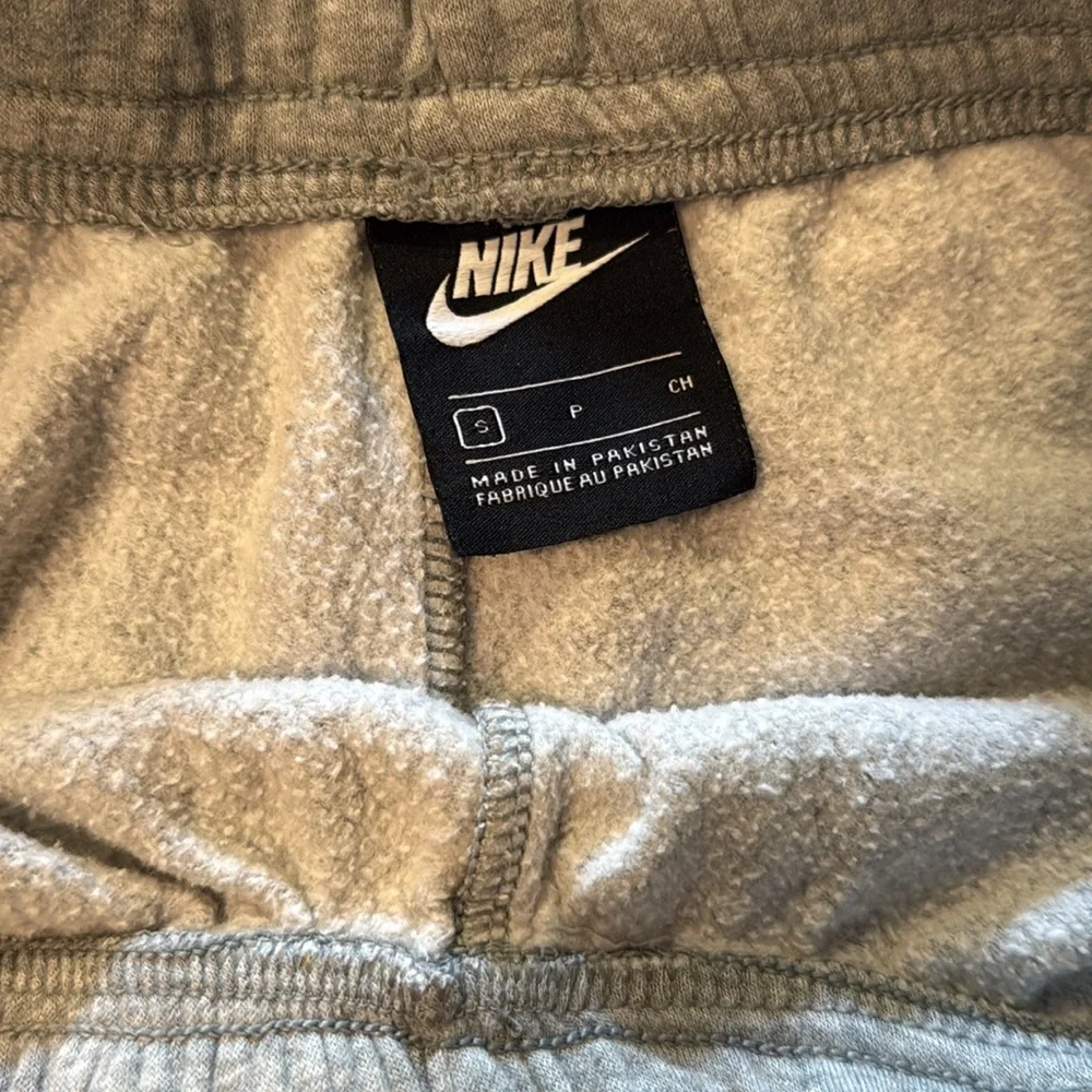 Nike Fleece Joggers Size S - Picture 4 of 6